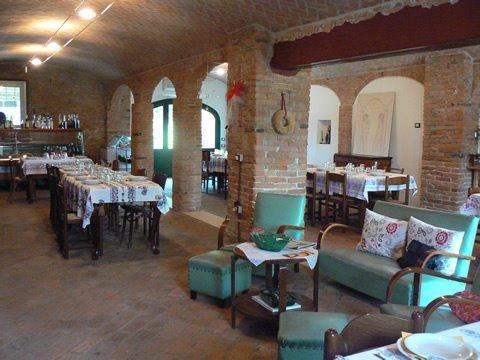 Albero Del Latte Bagnolo San Vito